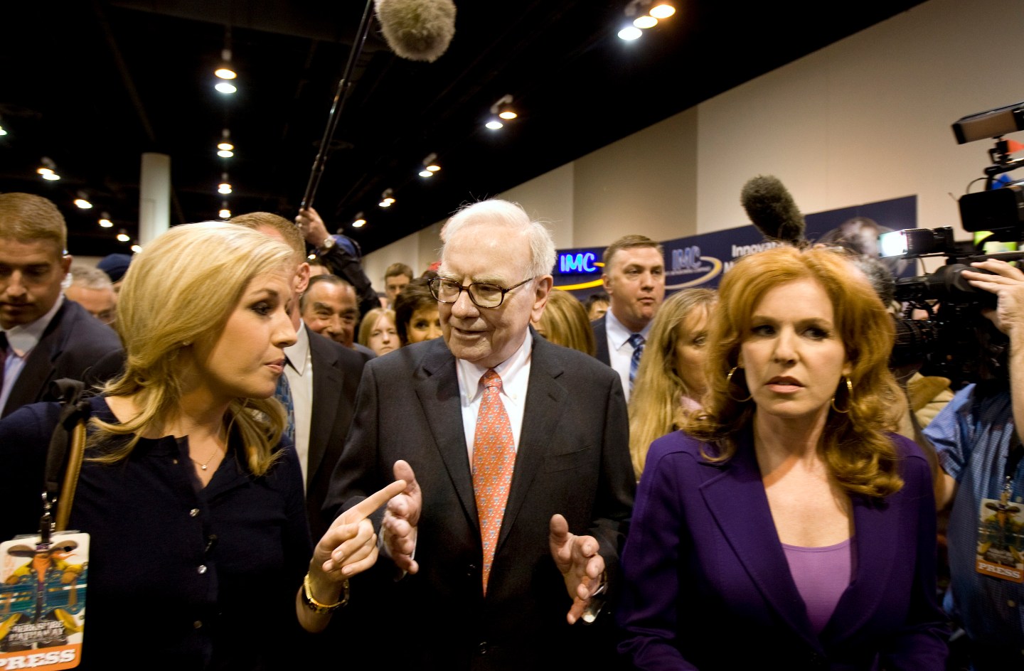 Warren Buffett walks on the exhibitor floor during Berkshire Hathaway's annual shareholder meeting at the Qwest Center in Omaha, Neb., on May 2, 2009.