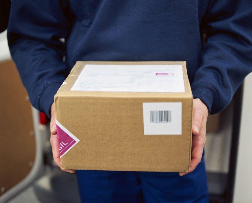 Why Empty Backseats May Be the Next Big Thing In Delivering Packages to Your Doorstep