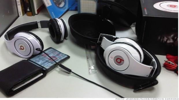 Apple’s $3 billion Beats purchase: What they’re saying