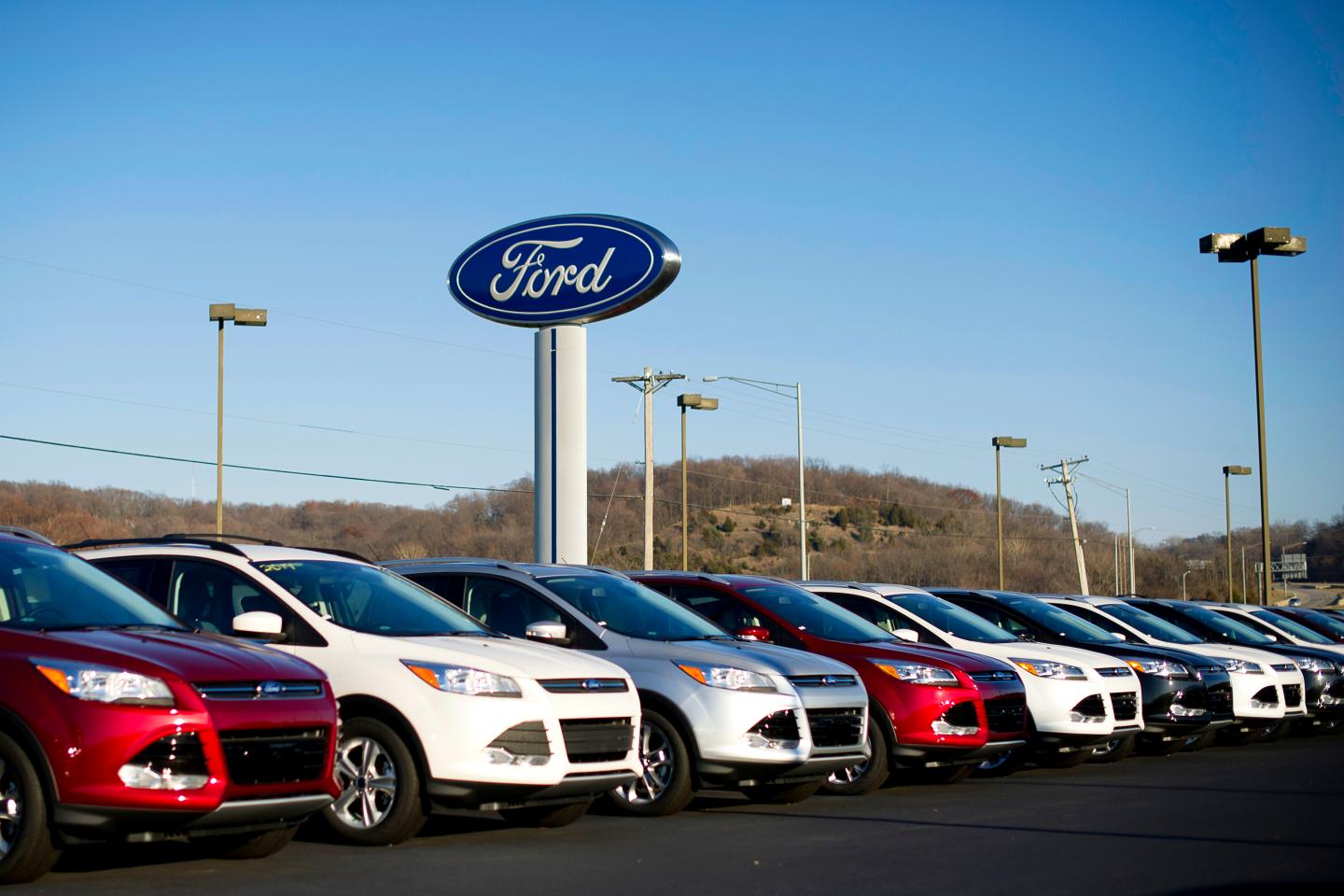 Most U.S. Autos on Lots Since 2005 Has Ford Lead Output Cut