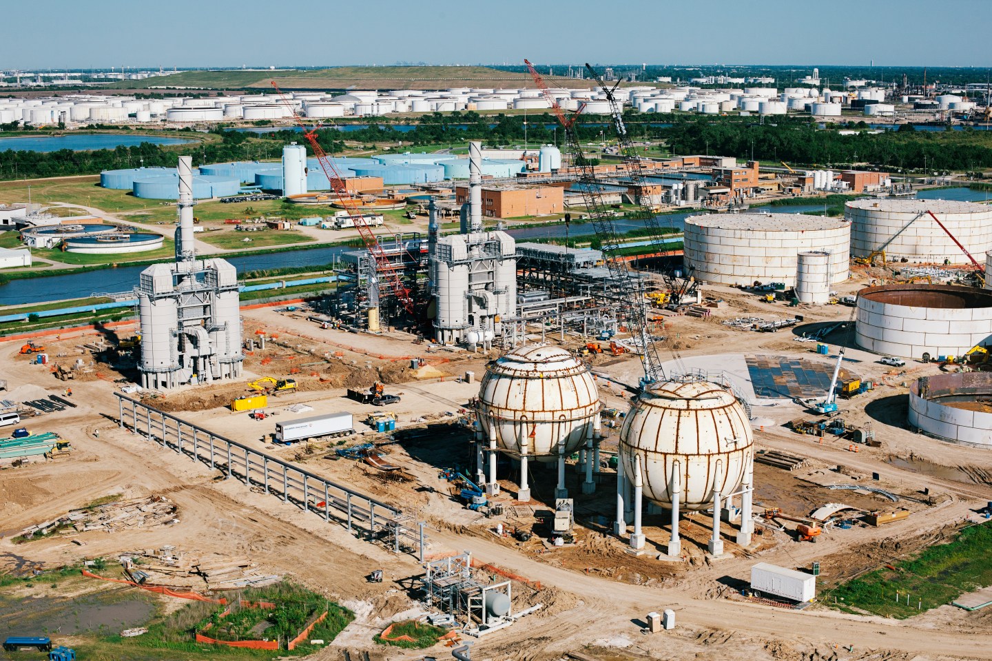 Kinder Morgan splitter construction