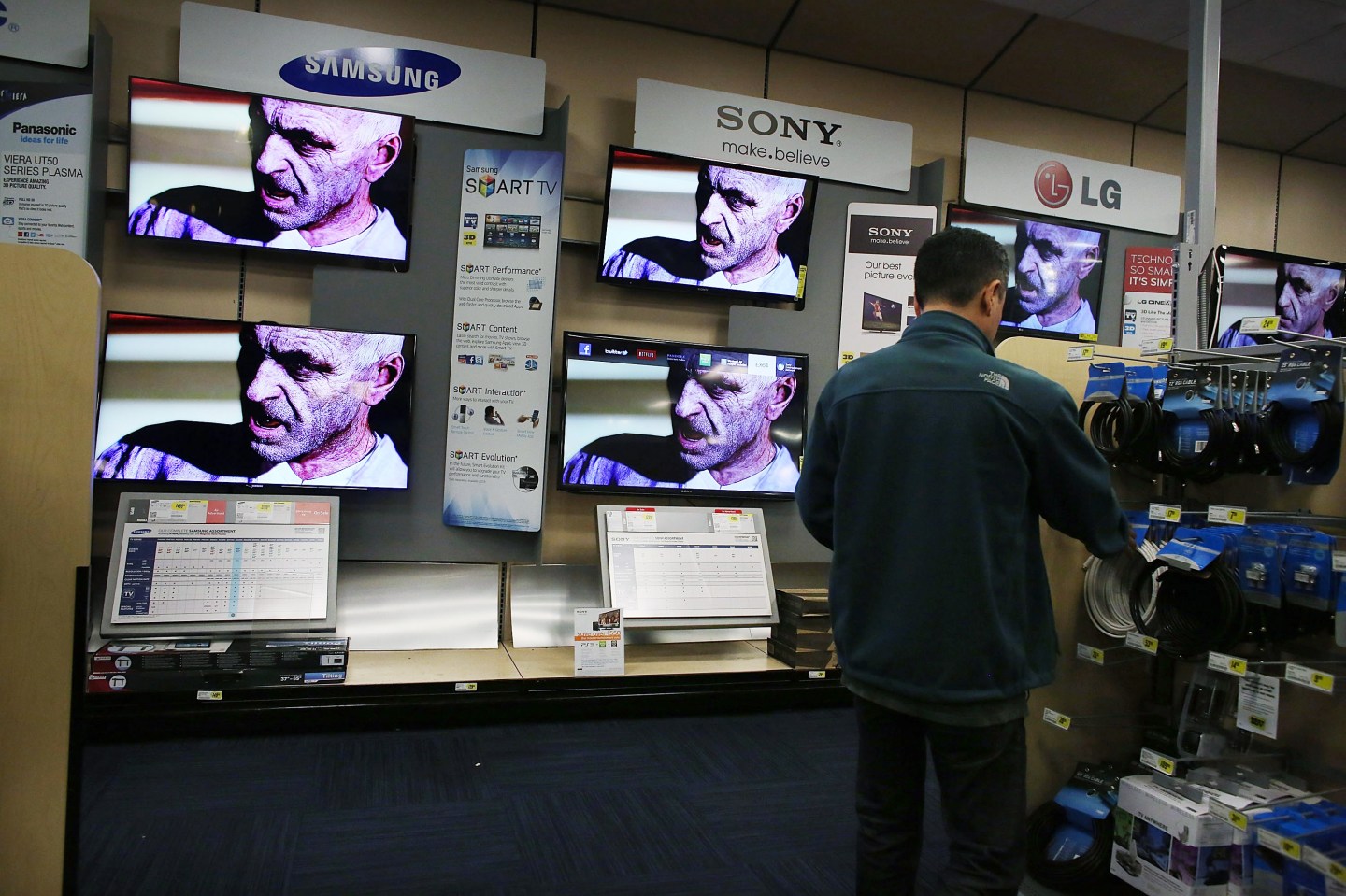 Best Buy Second Quarter Profit Drops 91 Percent