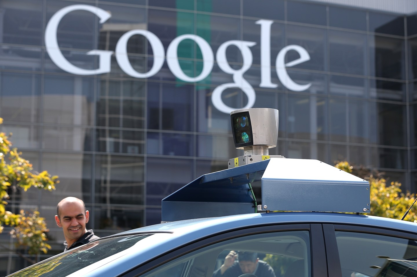 Gov. Brown Signs Legislation At Google HQ That Allows Testing Of Autonomous Vehicles