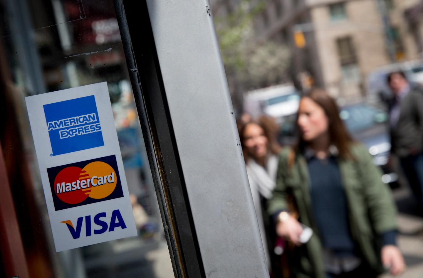 American Express Co. Credit Cards & Signage Ahead Of Earns Figures