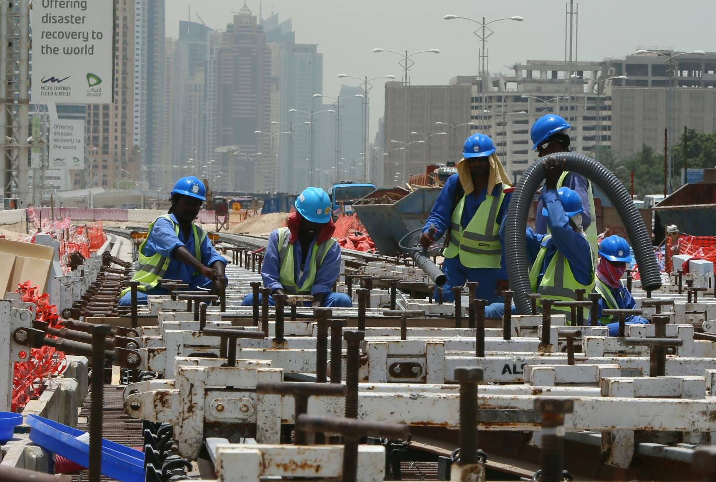 Dubai stocks plunge in worst rout since 2008