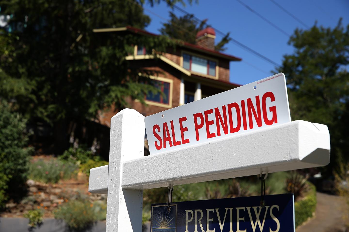 Monthly Sales Of Existing Homes Rise To Highest Level Since Nov. 2009