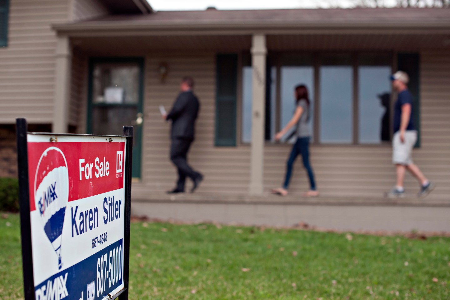 Sales of existing homes rose 4.9% in May.