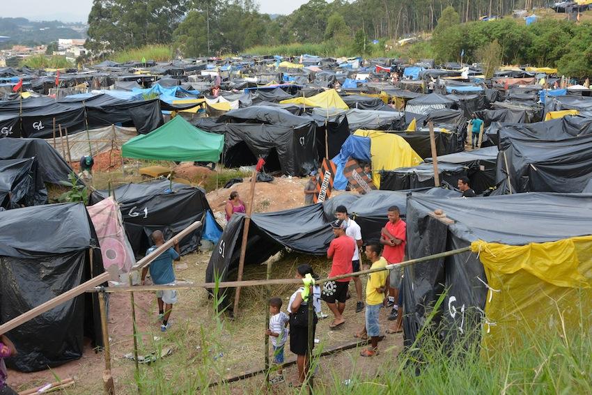 Families living in the shadow of Brazil's World Cup