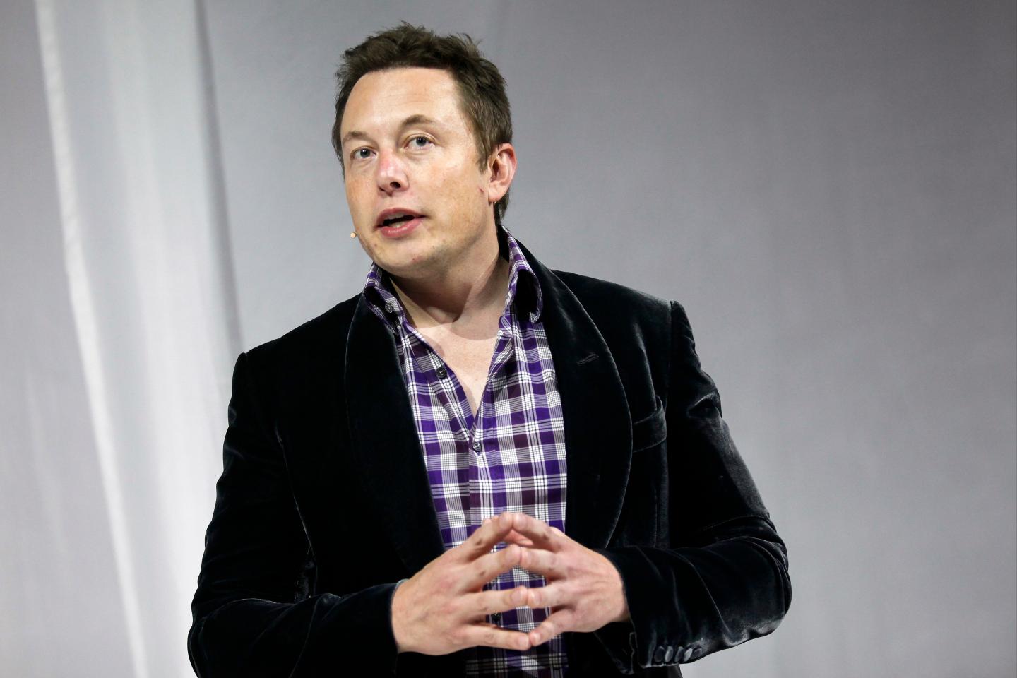 Elon Musk warns artificial intelligence is like ‘summoning the demon’