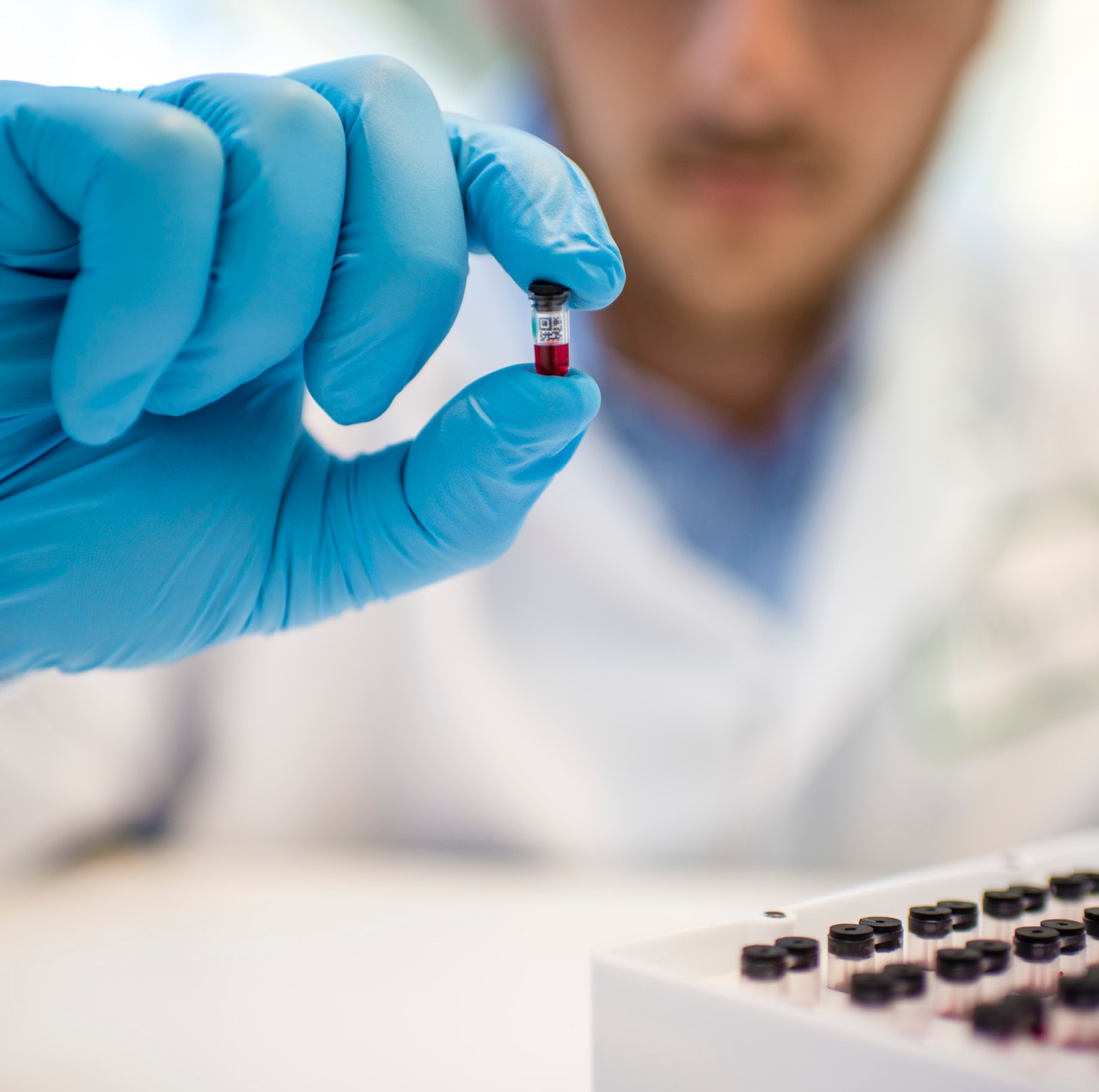 Theranos nanotainer with barcode