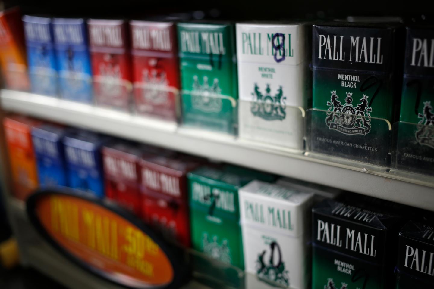 Reynolds Said to Aim for July Lorillard Deal as Talks Continue