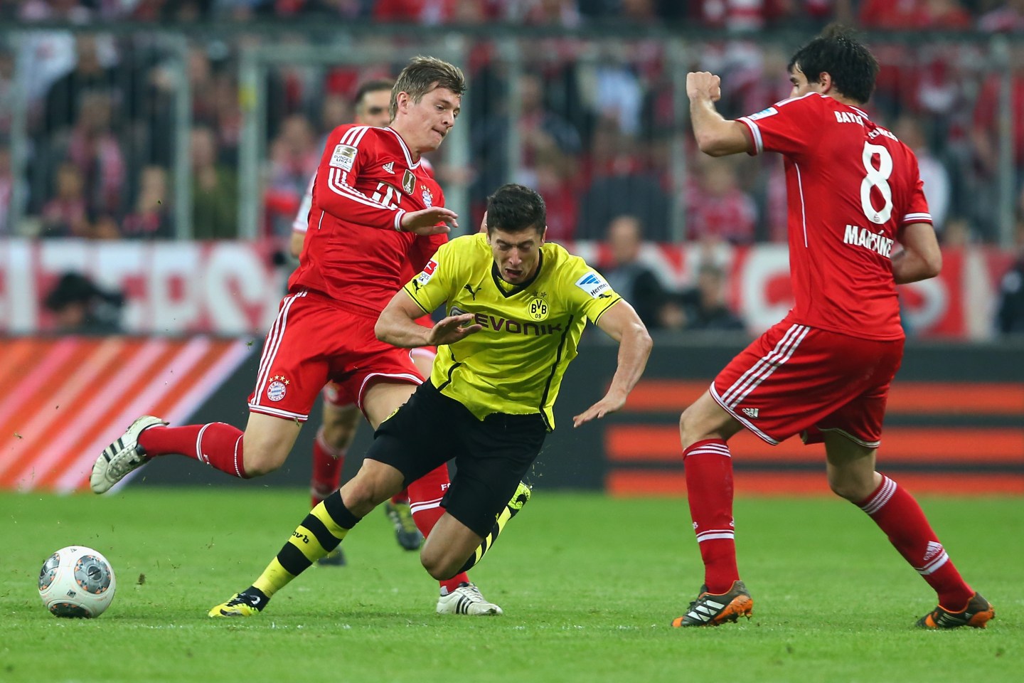 Bayern Muenchen v Borussia Dortmund - Bundesliga