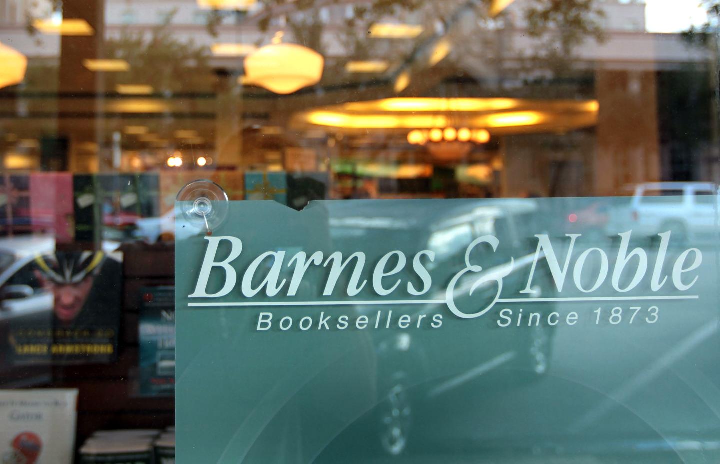 Barnes And Nobles Booksellers Considers Selling Itself