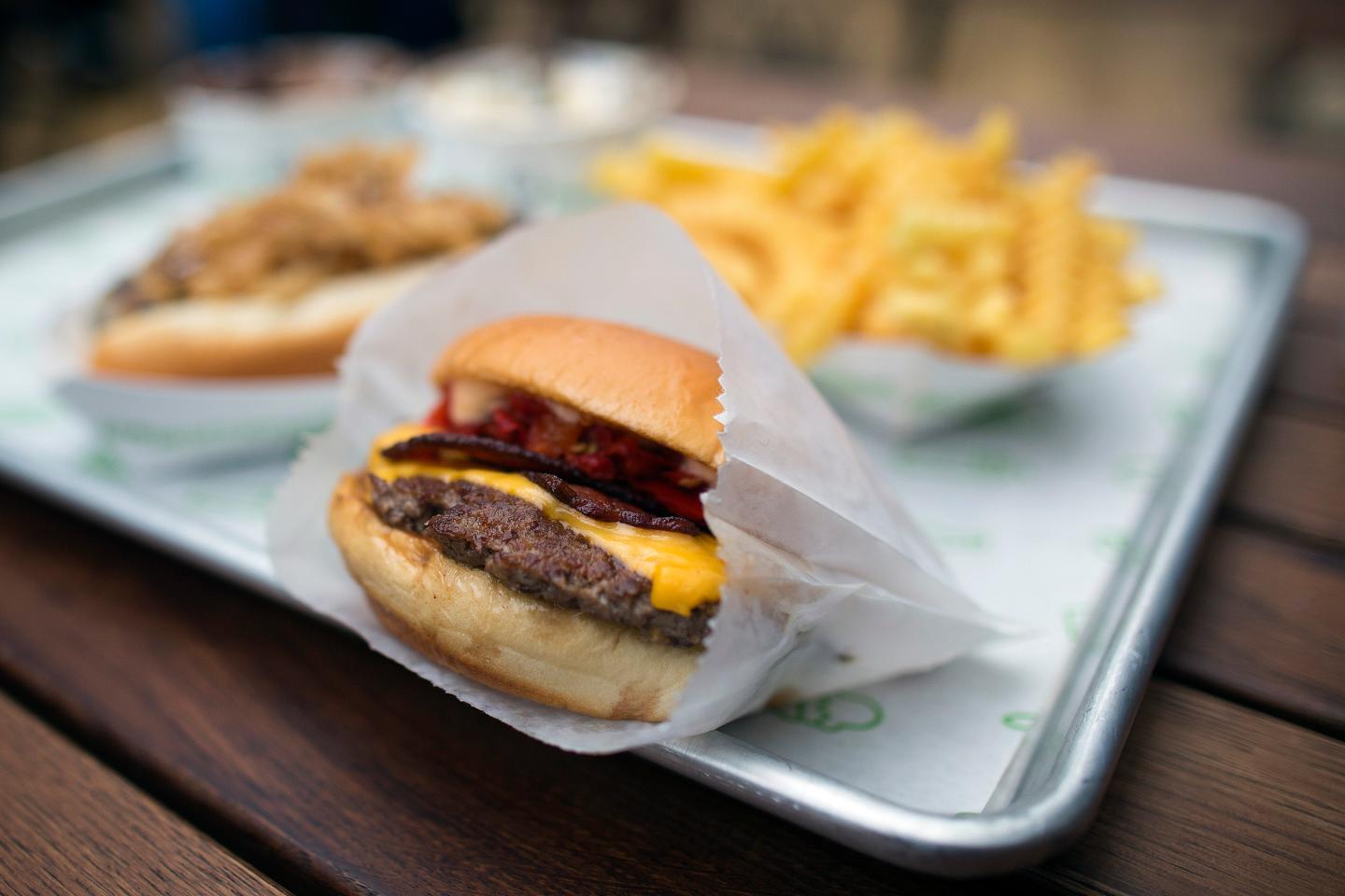 Burger chain Shake Shack boosts its IPO terms ahead of market debut