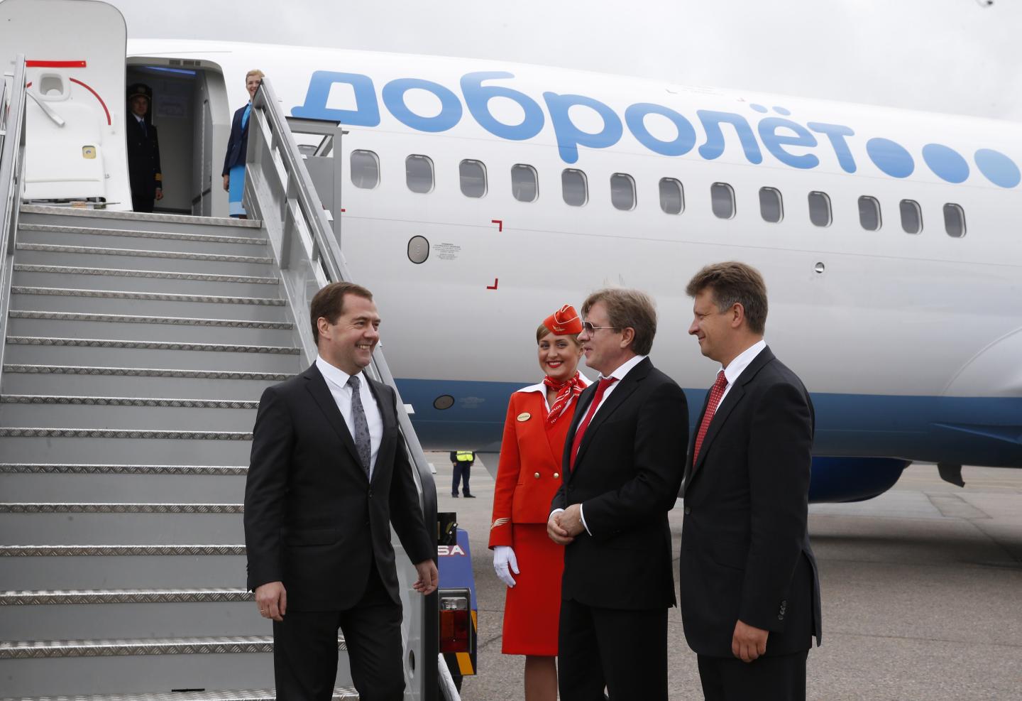RUSSIA-UKRAINE-CRIMEA-POLITICS-TRANSPORT-AVIATION-CRISIS-MEDVEDE