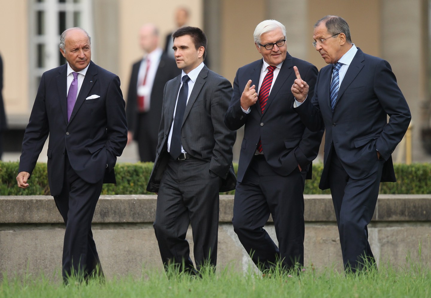 Foreign Ministers Meet Over Ukraine Crisis