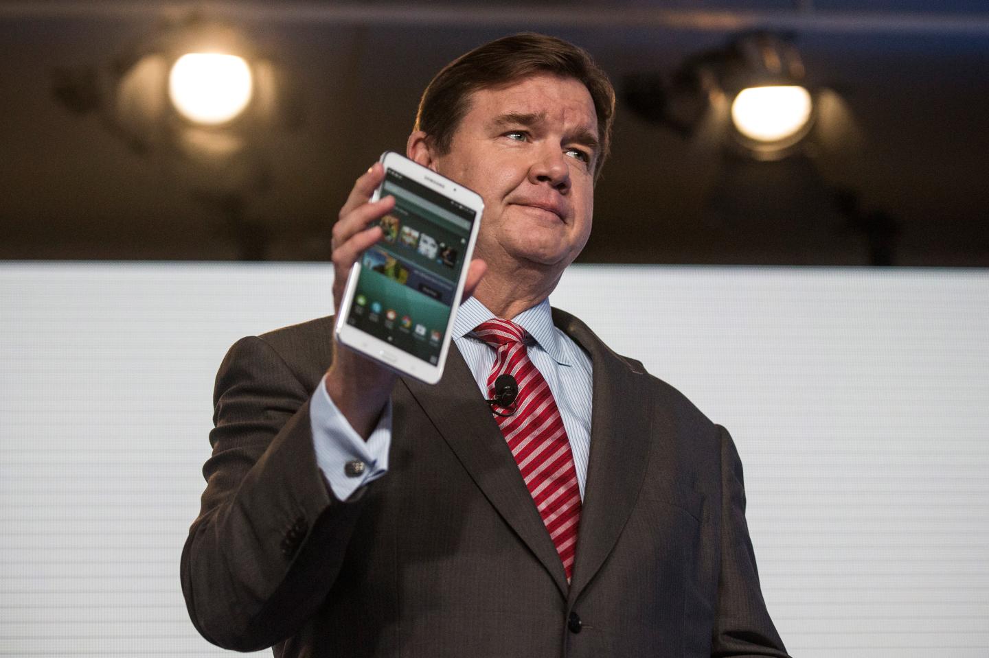 Samsung And Barnes & Noble Make Announcement On New Joint Device