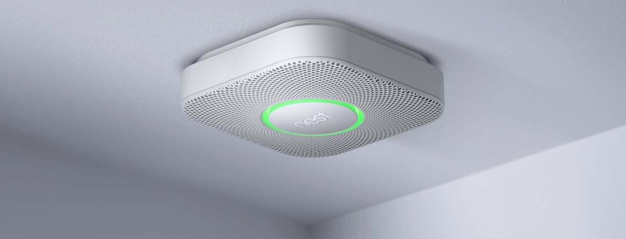 Nest Protect, white, green ring, ceiling mounted
