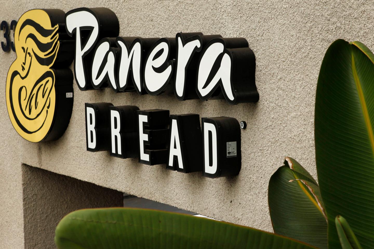 Panera Bread to customers: Guns are allowed but not really