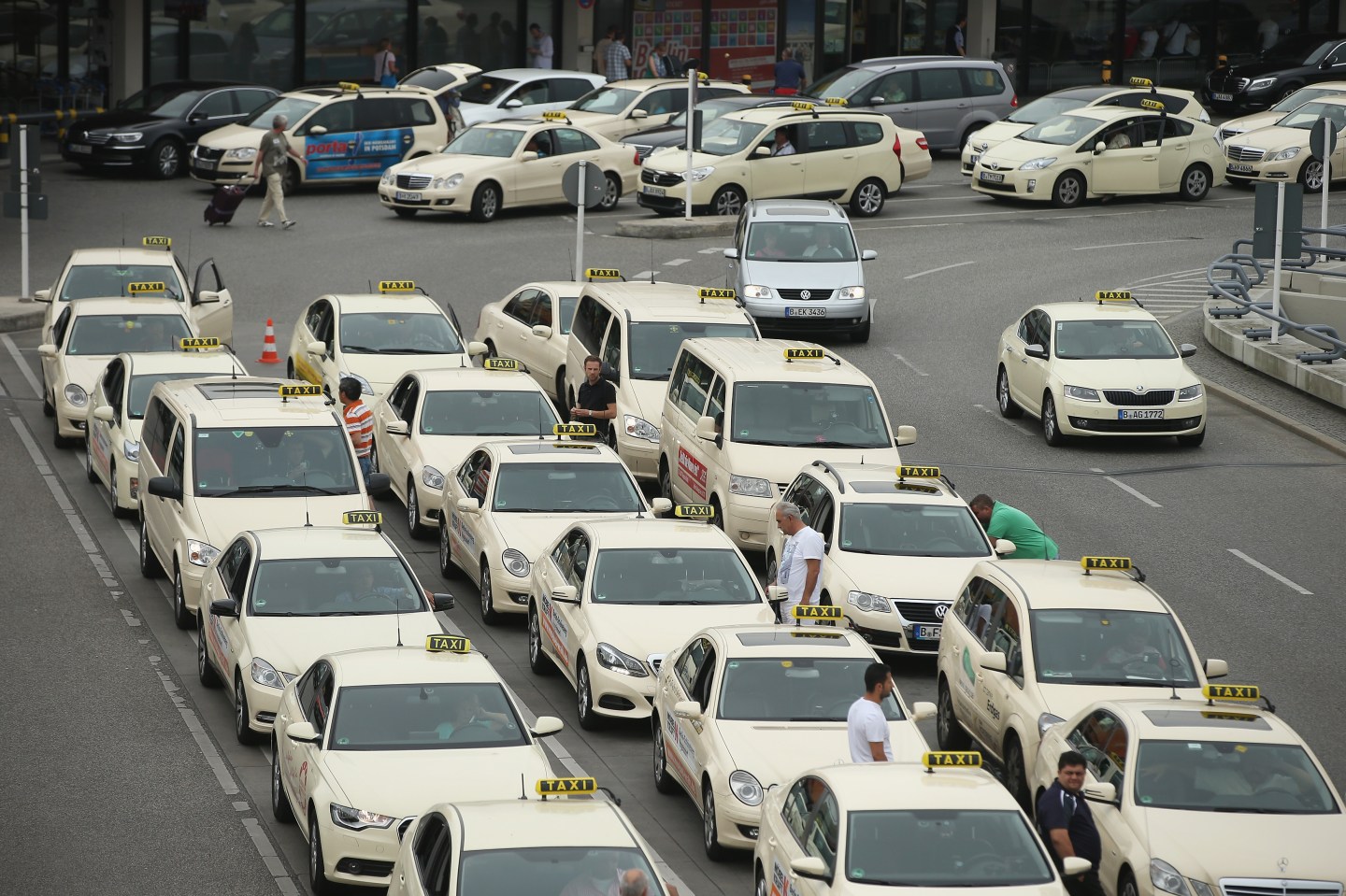 Taxi Drivers Protest New Internet Services