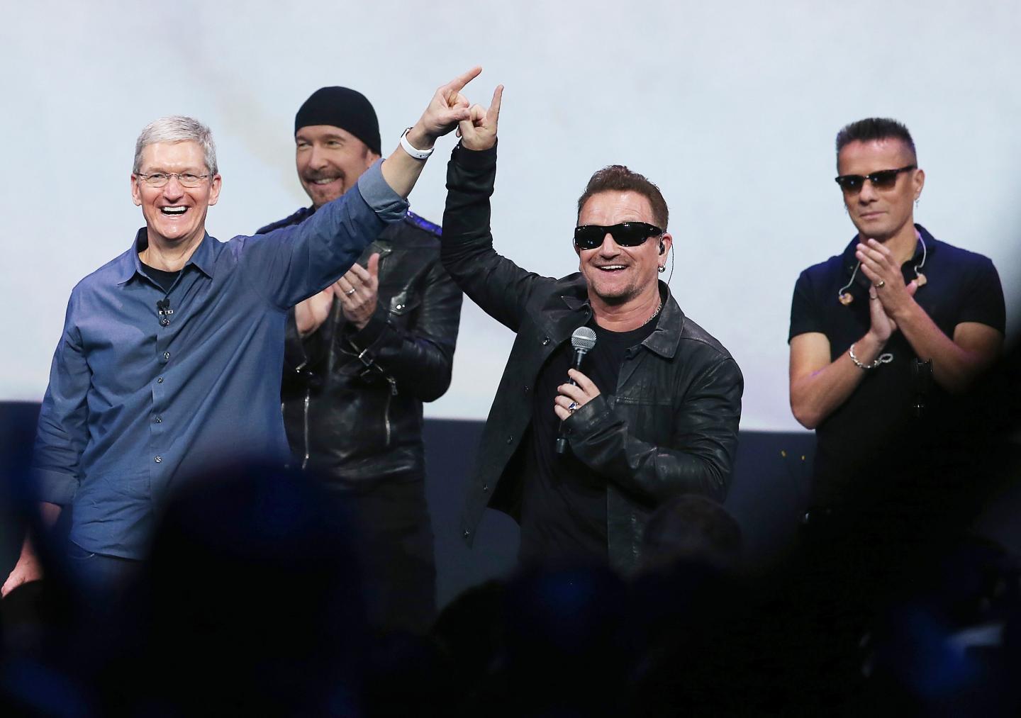 Apple Unveils iPhone 6