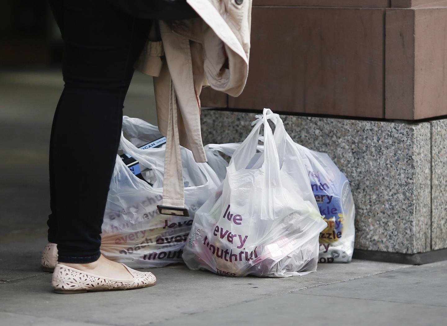 Tesco Starts Accounting Probe After Profit Forecast