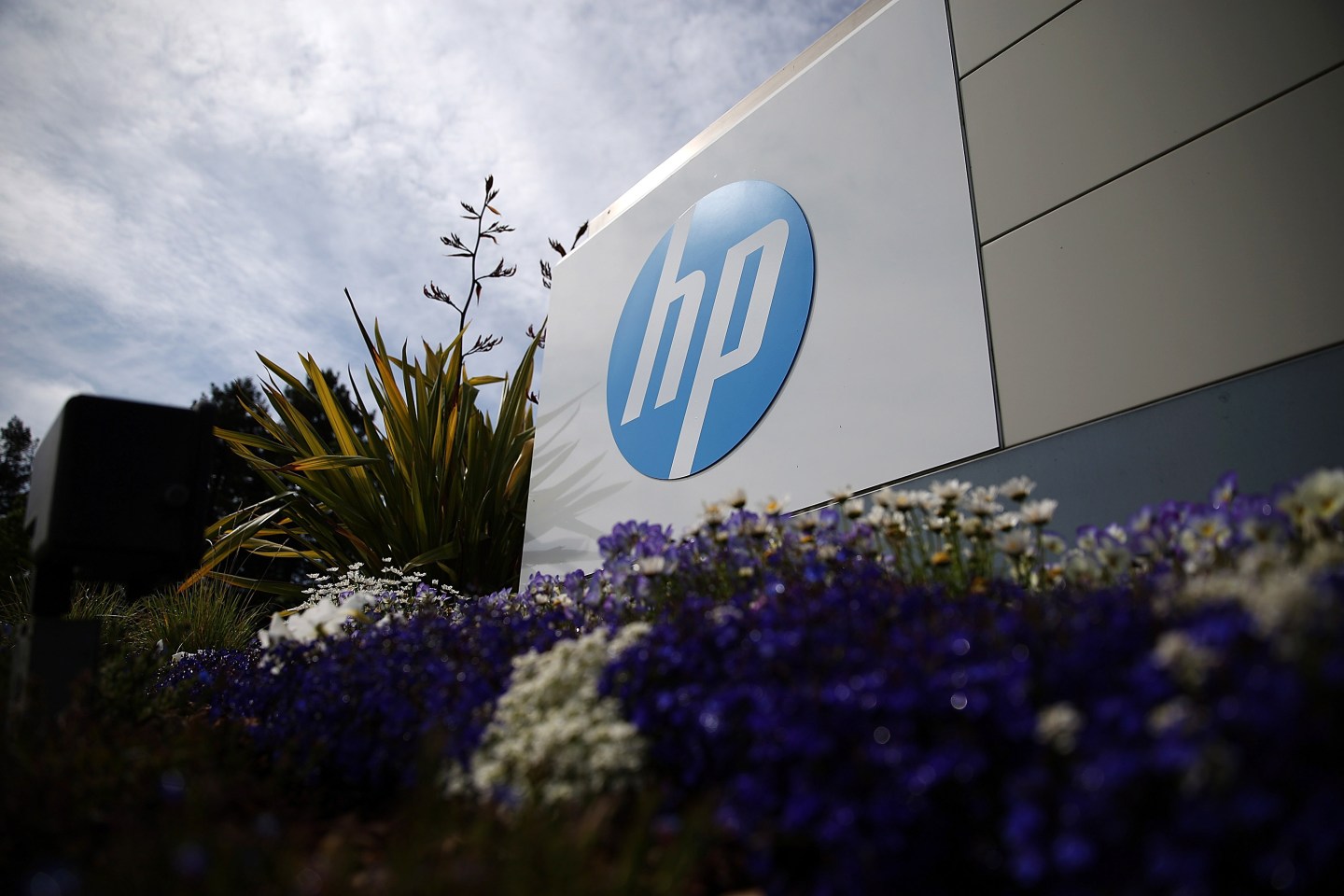 Hewlett-Packard Adds Thousands In Addition To Previously Scheduled Mass Layoffs