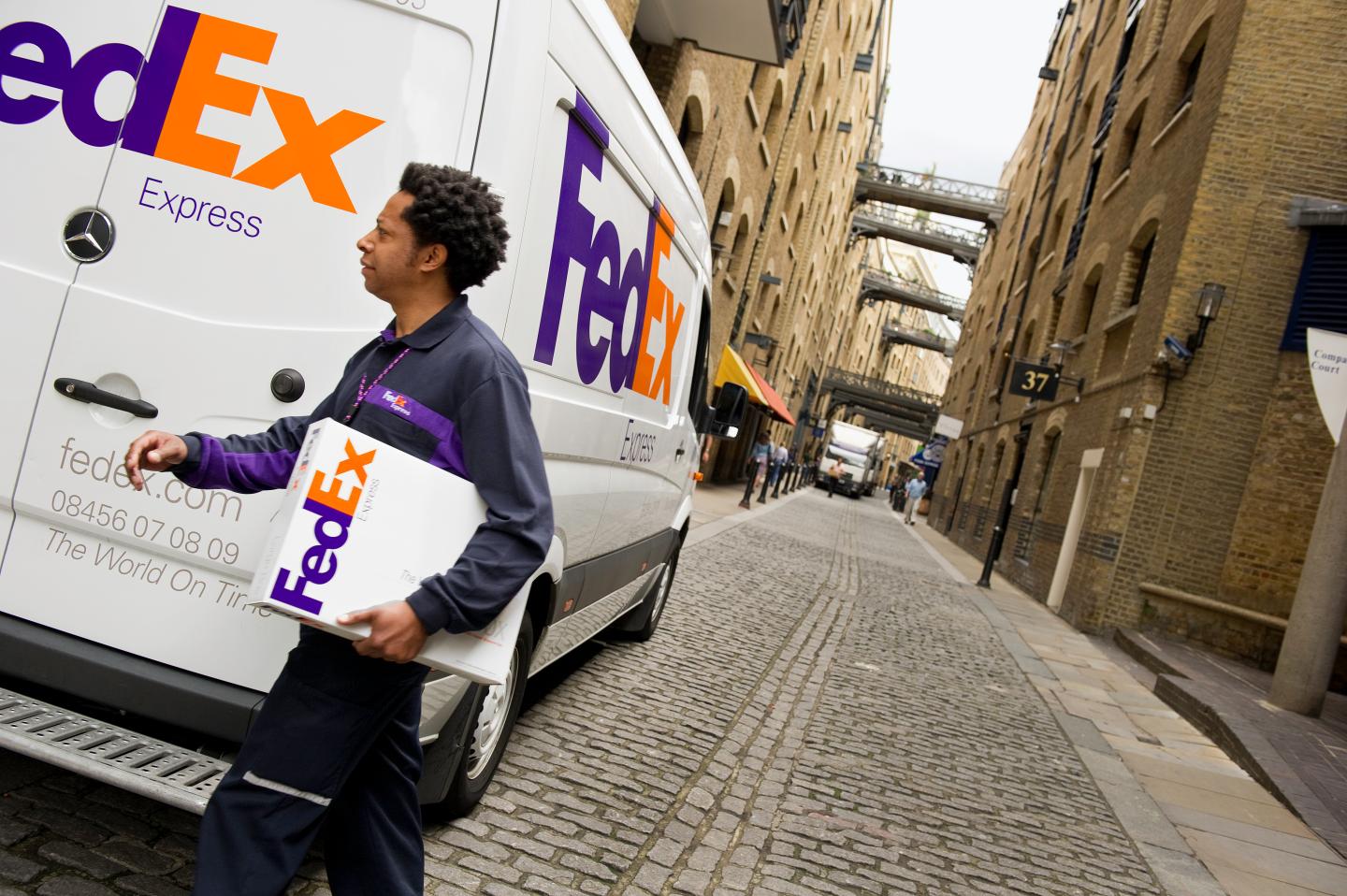 This Is Why FedEx Shares Are Soaring Today