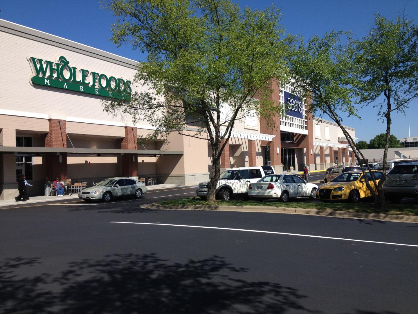 Trader Joe’s vs. Whole Foods: Which store boosts your home value the most?
