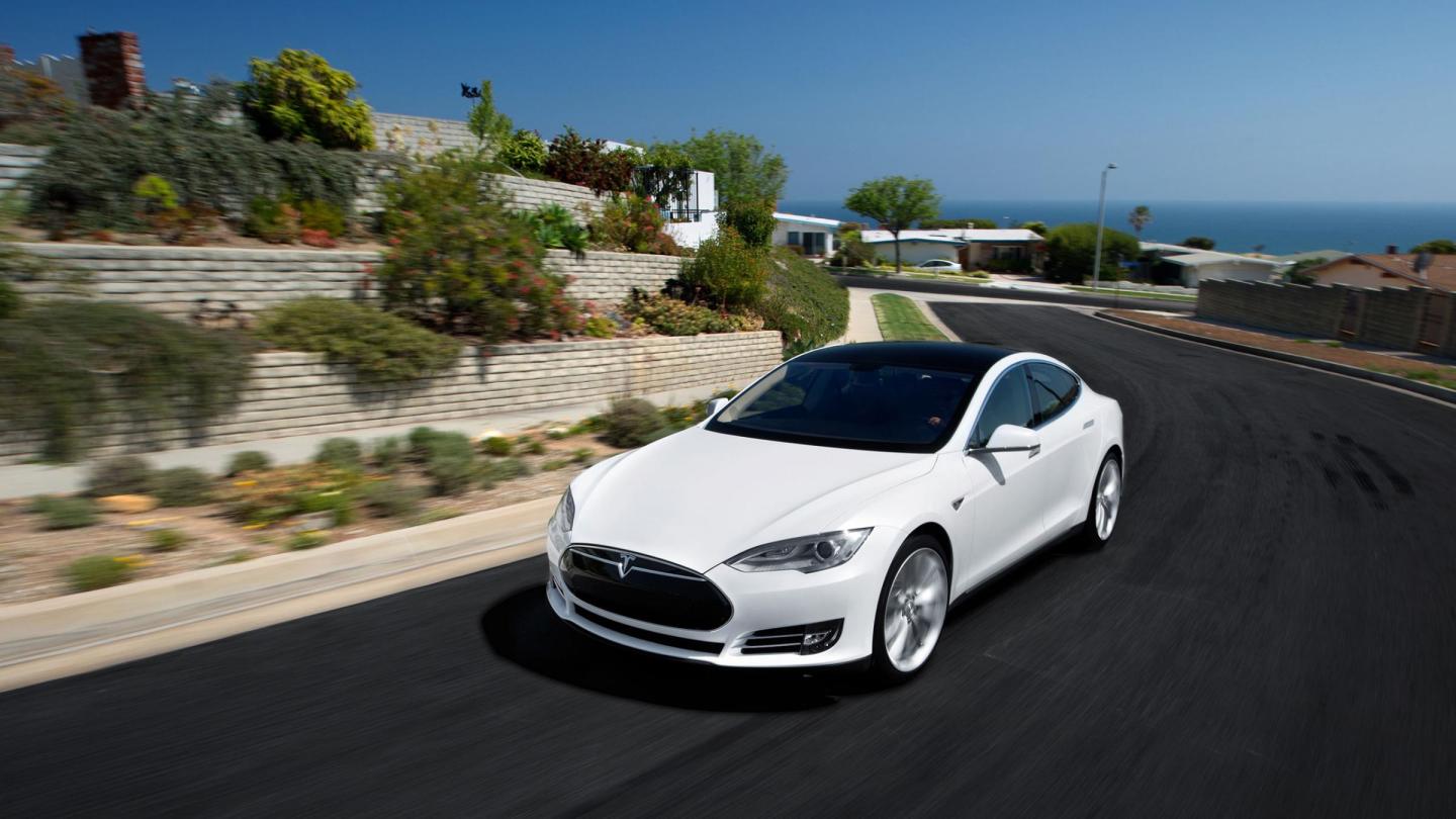 The latest Tesla customer: Oprah