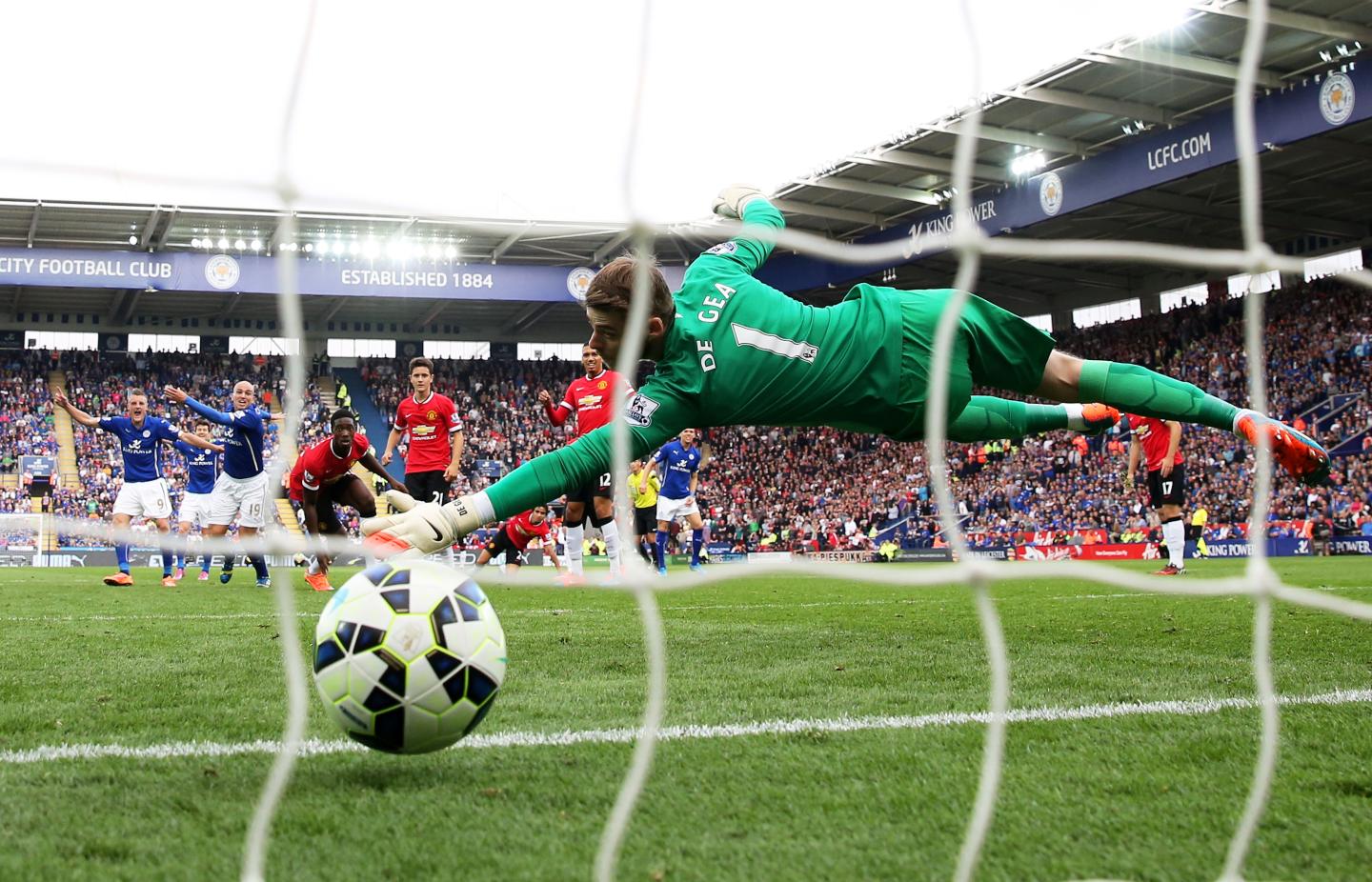 Leicester City v Manchester United - Premier League