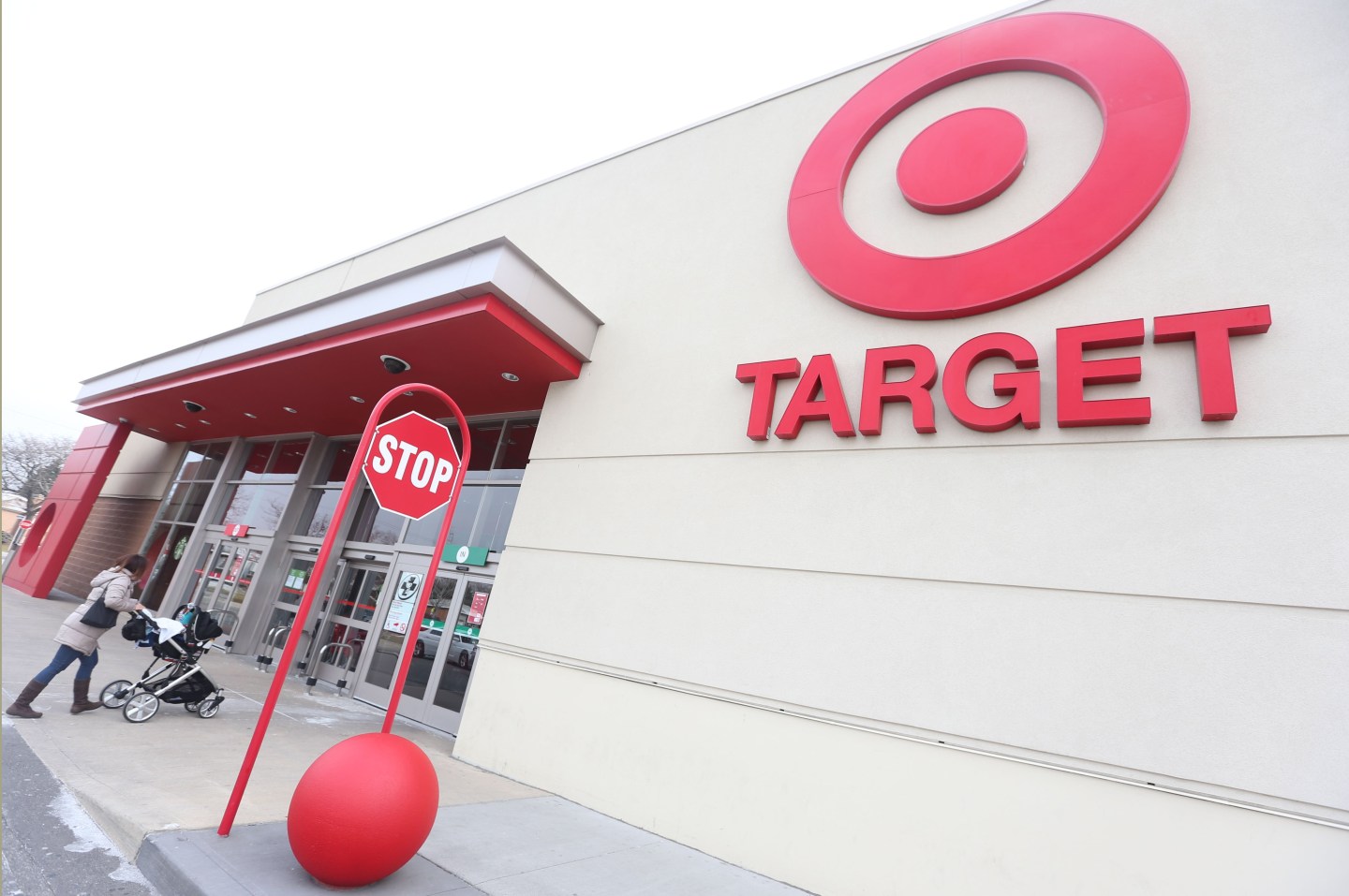 Exterior pictures of Target store in Cloverdale Mall