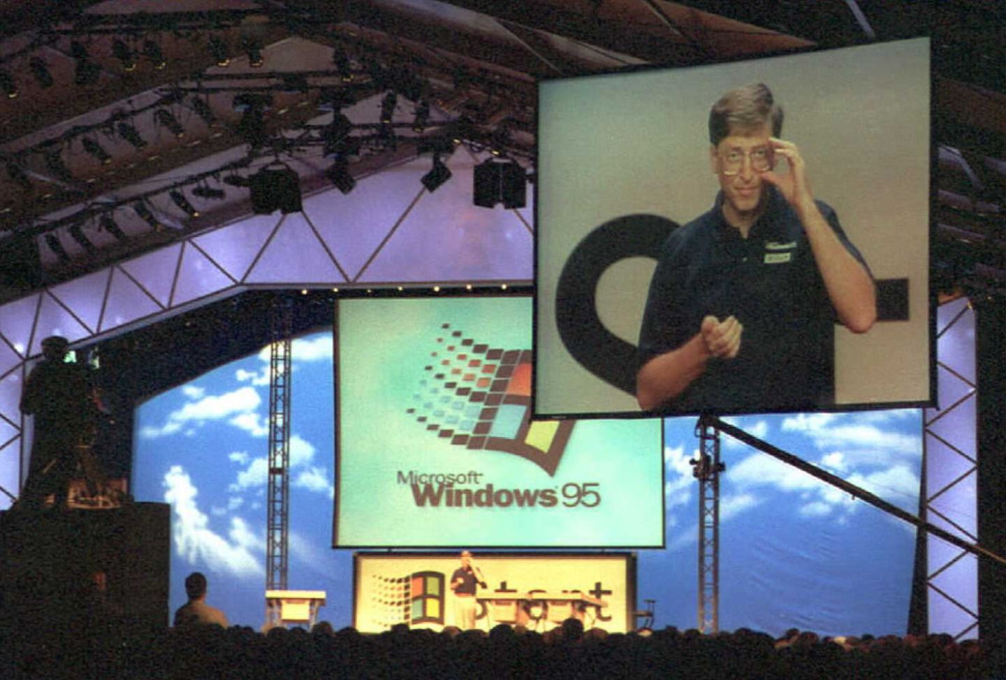 An image of Microsoft Chairman William H