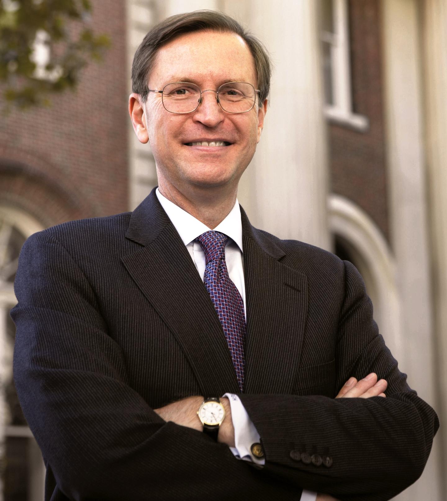 Glenn Hubbard: Why the Internet won’t kill B-School classrooms