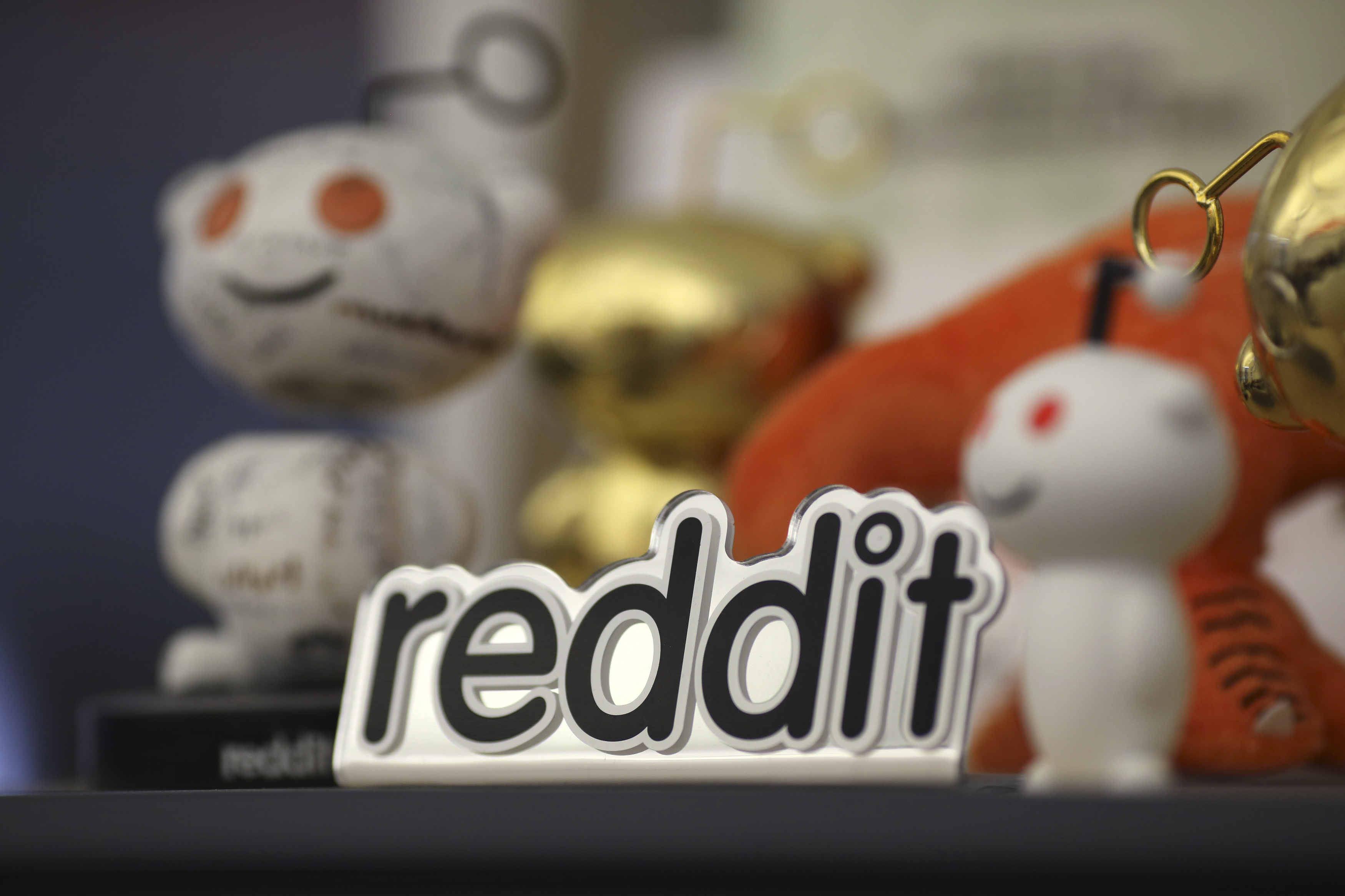 Reddit Censors Posts In Germany, Russia To Avoid Being Banned | Fortune