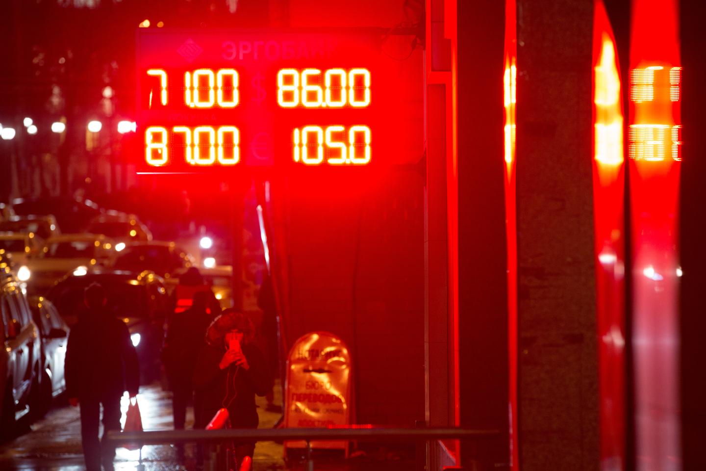 Ruble Sinks To 80 A Dollar Defying Surprise Russia Rate Increase