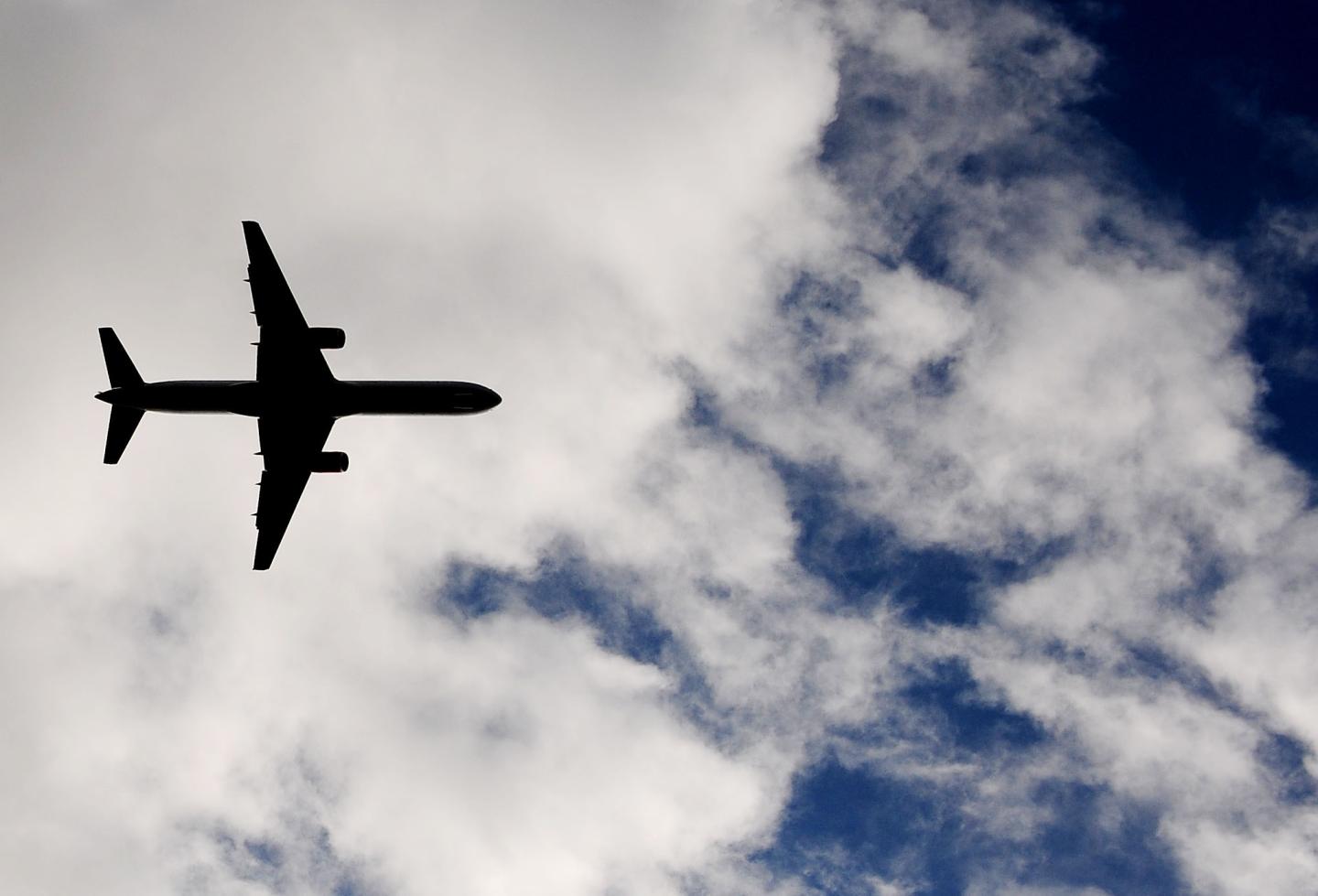 More passengers using UK airports