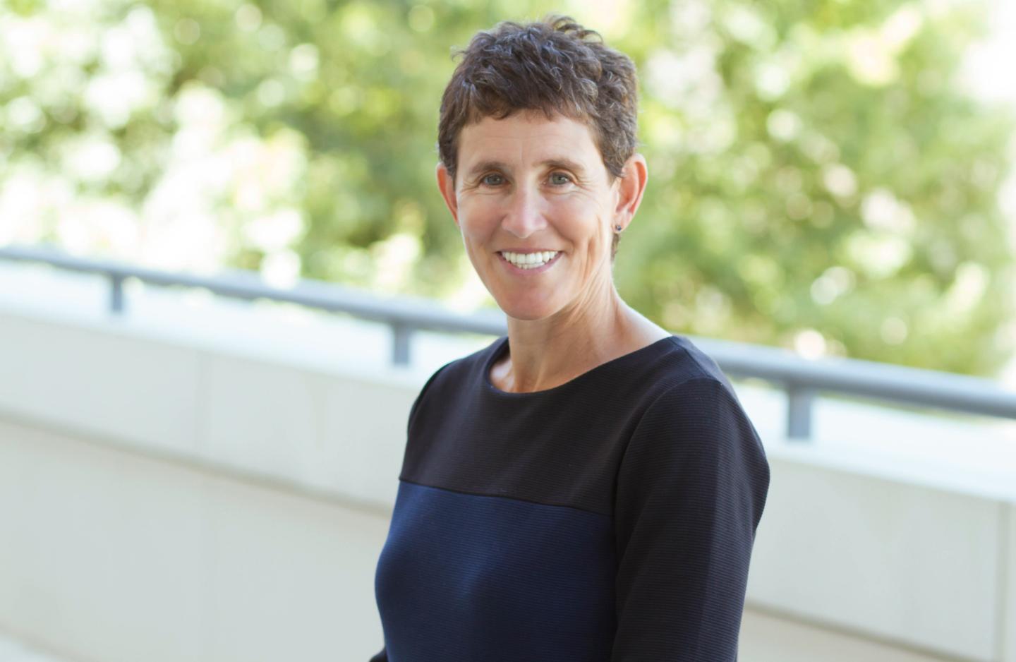 The surprisingly popular course at Stanford Business School
