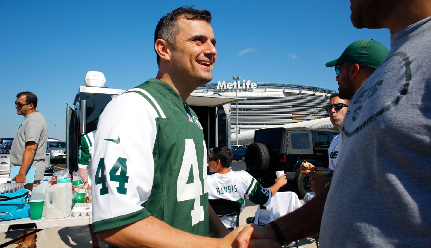 Gary Vaynerchuk tailgates with friend at the Jets game September 7, 2014