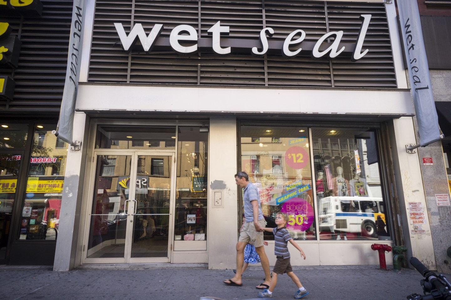 Wet Seal stock tanks