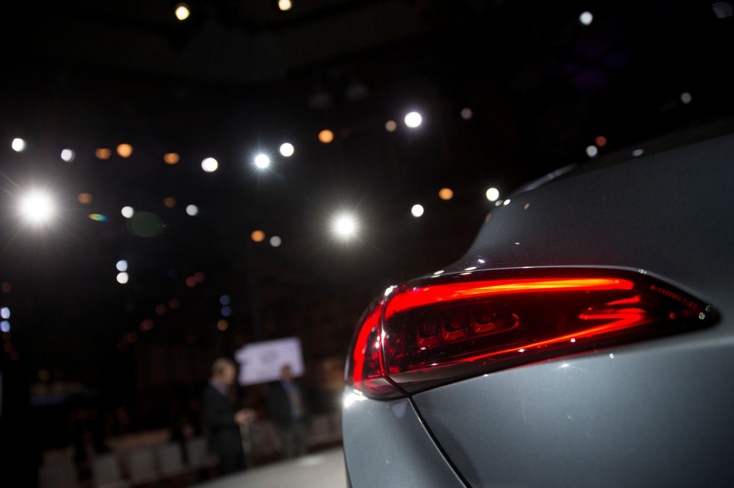 Detroit auto show and Obama on cybersecurity — 5 things to know today