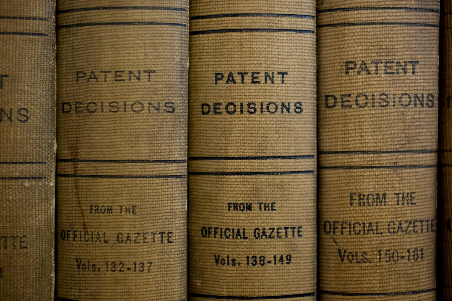 Leahy Delays Markup of Patent Bill Companies Oppose