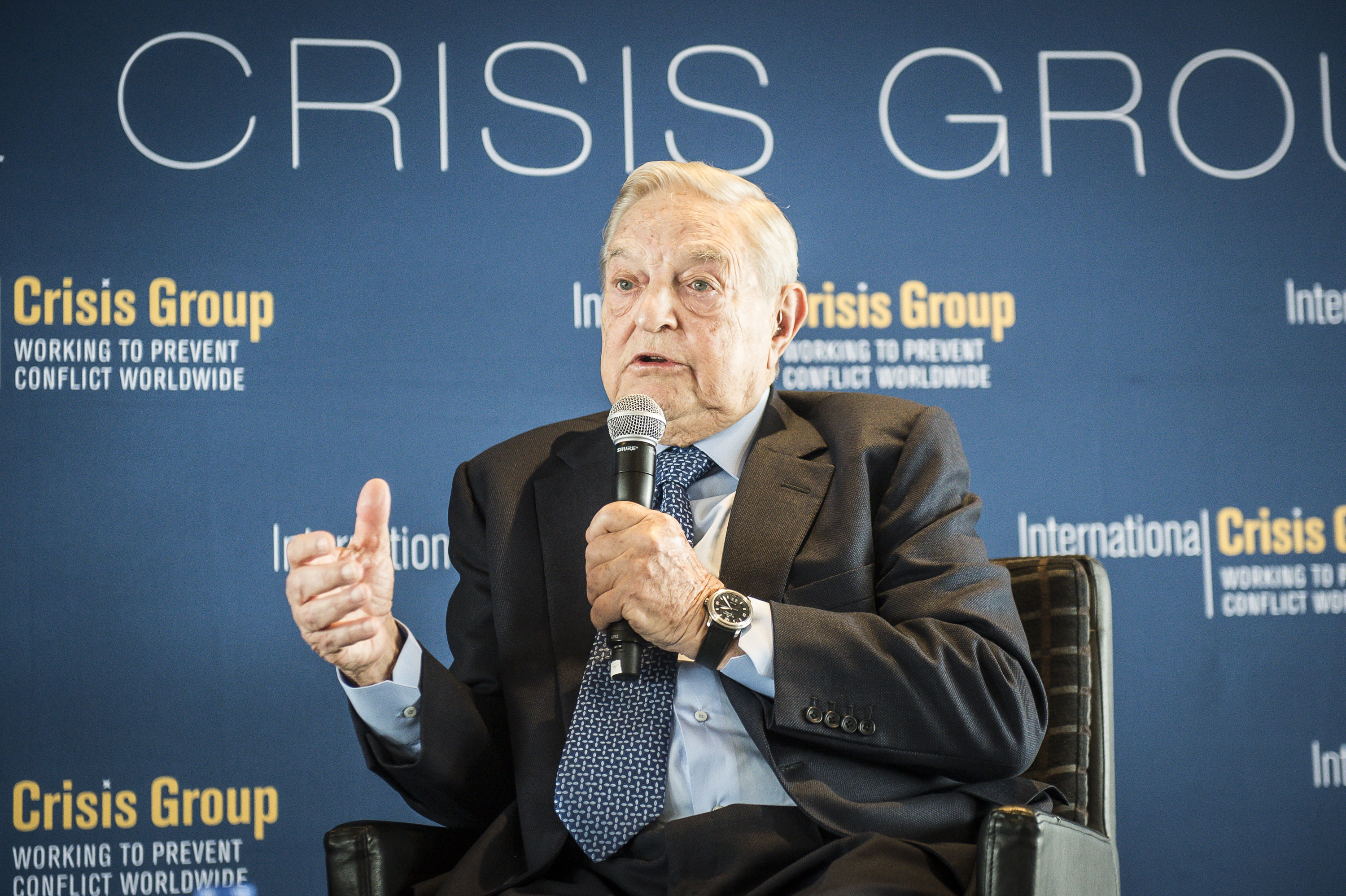 George soros prepares to trade cryptocurrencies (77) foto