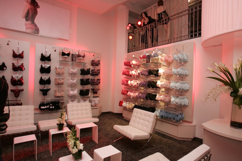 Frederick's of Hollywood Third Annual Lingerie Auction to Benefit The TS Alliance