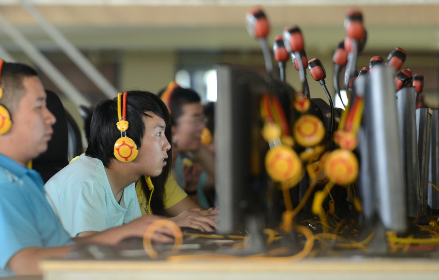 China Tightens Internet Regulations
