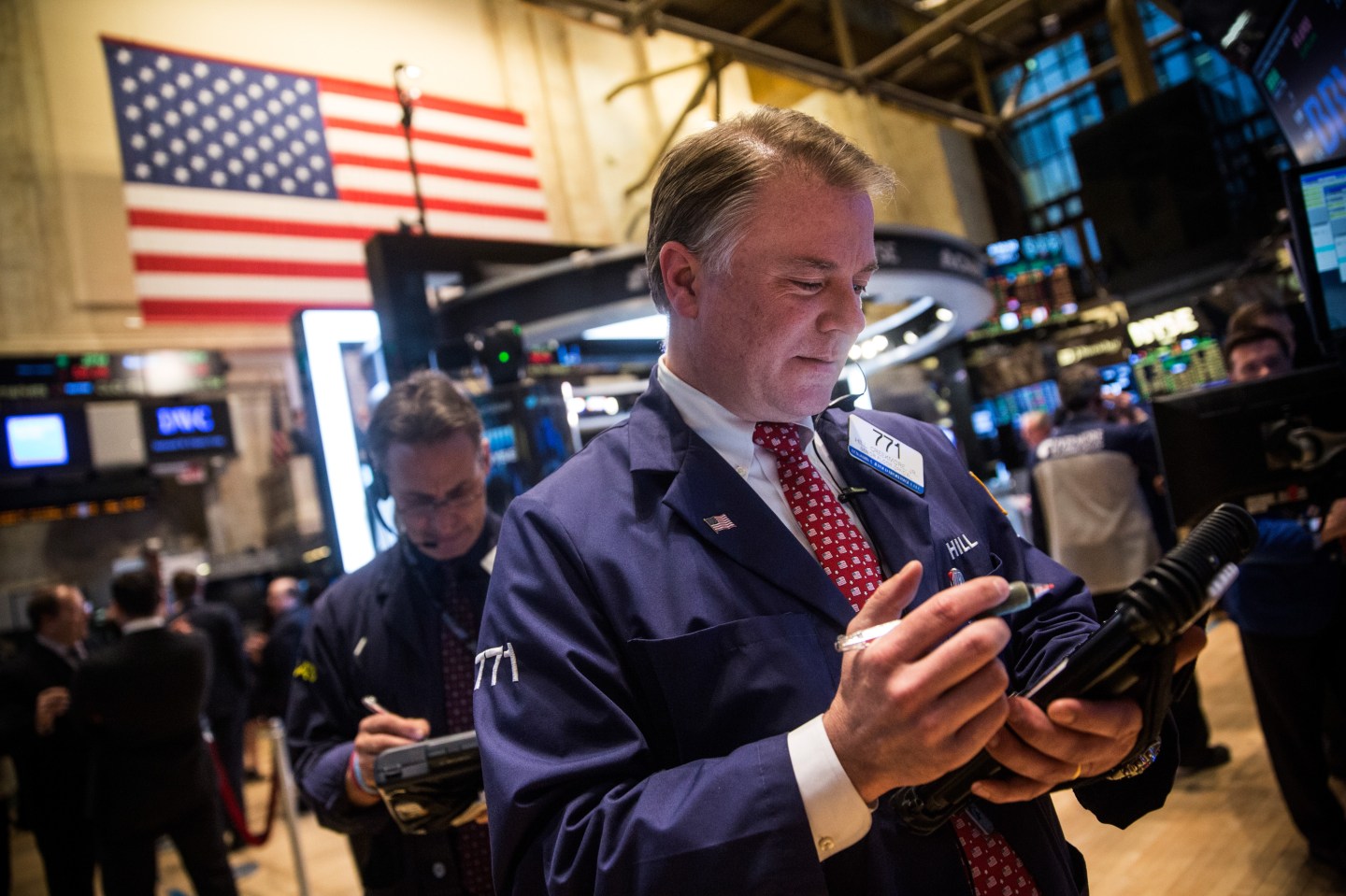 Dow Jones Index Crosses 18,000 Mark