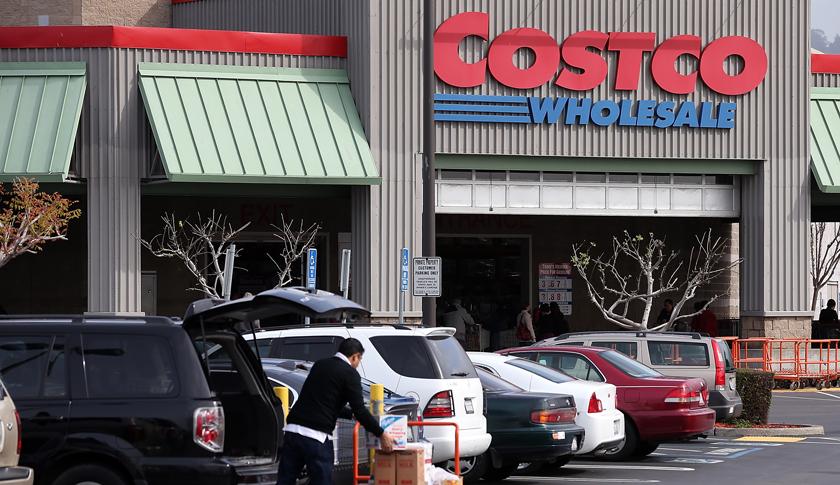 AmEx shares plunge as Costco dumps its credit cards