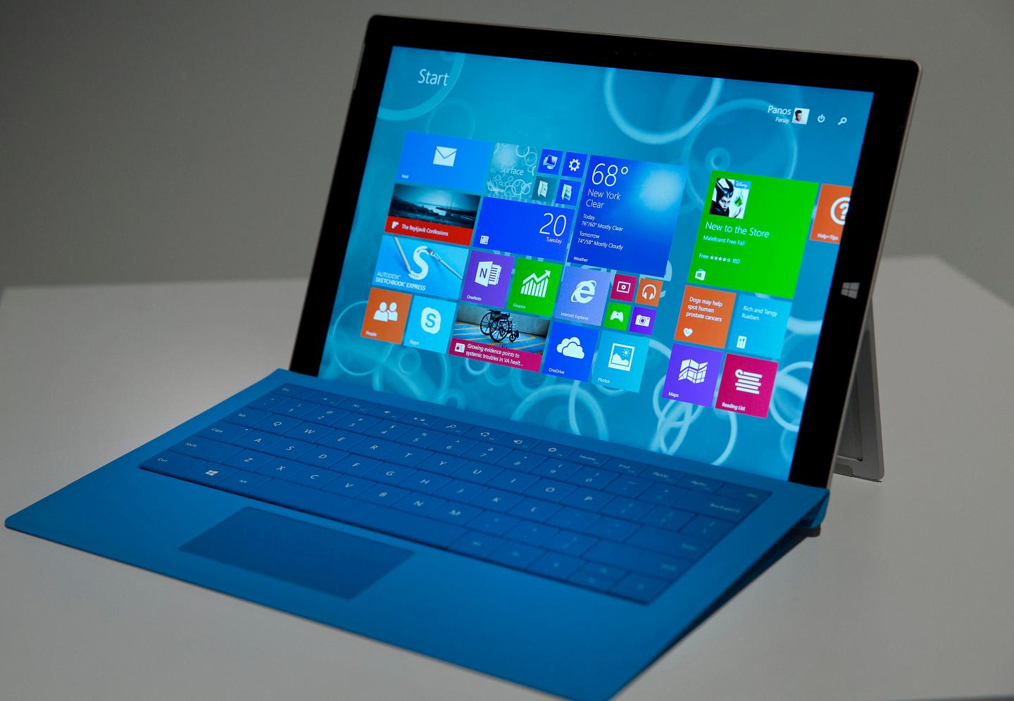 Microsoft Introduces Larger Surface Tablet in Bid to Take Share