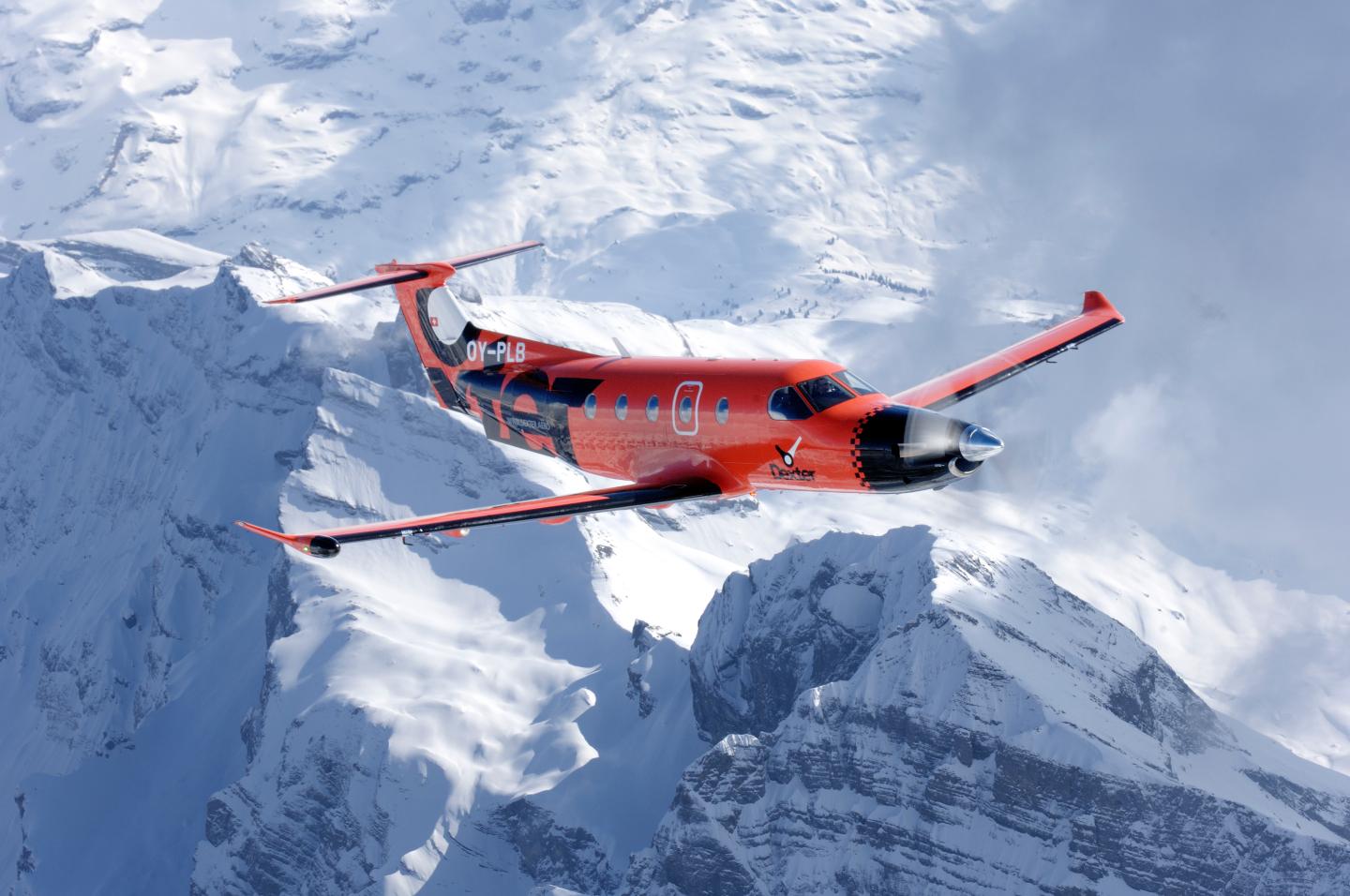 SurfAir co-founders launch East Coast private plane service