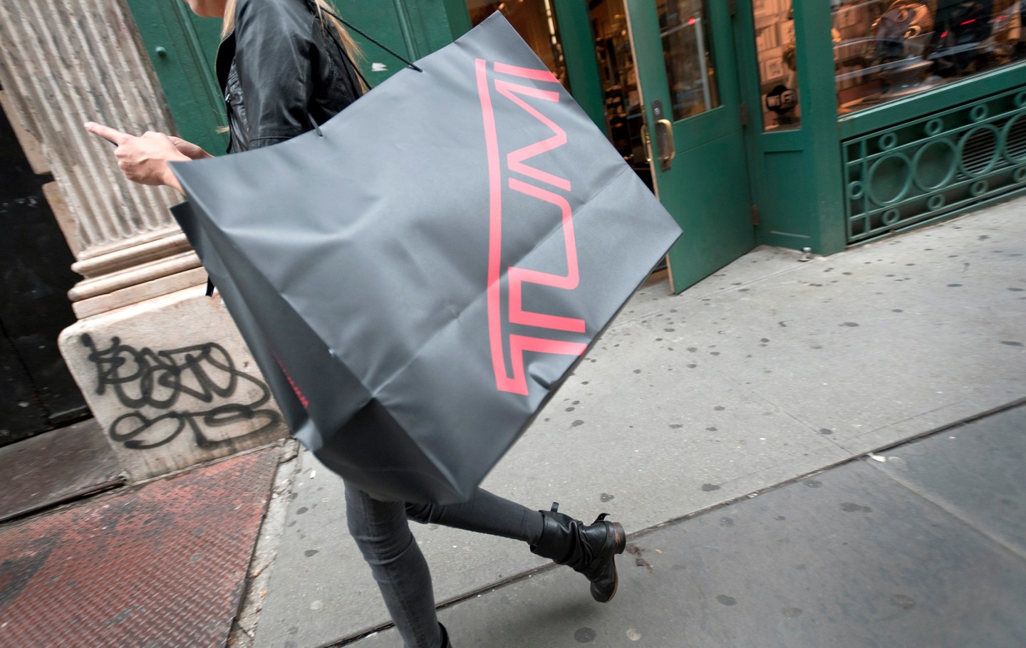 General Views Of Shoppers Ahead Of Consumer Comfort Index